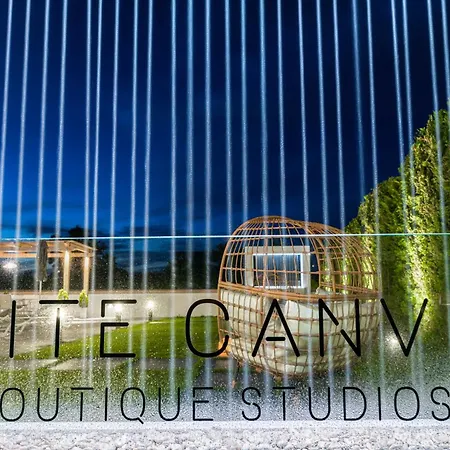 فندق مبيت وإفطار White Canvas Boutique